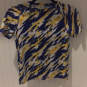 4 Under Armour Short Sleeve Shirts